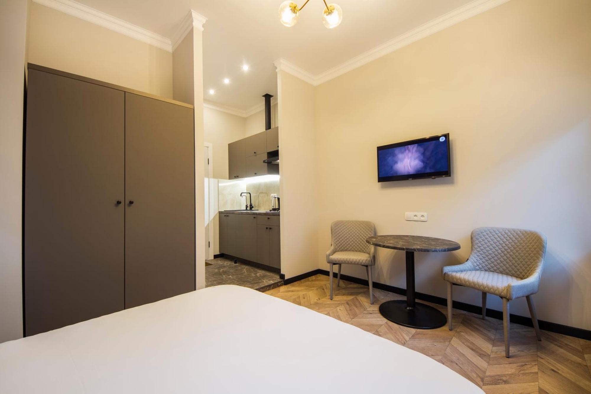 Self Check-In Apartments Maidan Area Kiev Buitenkant foto
