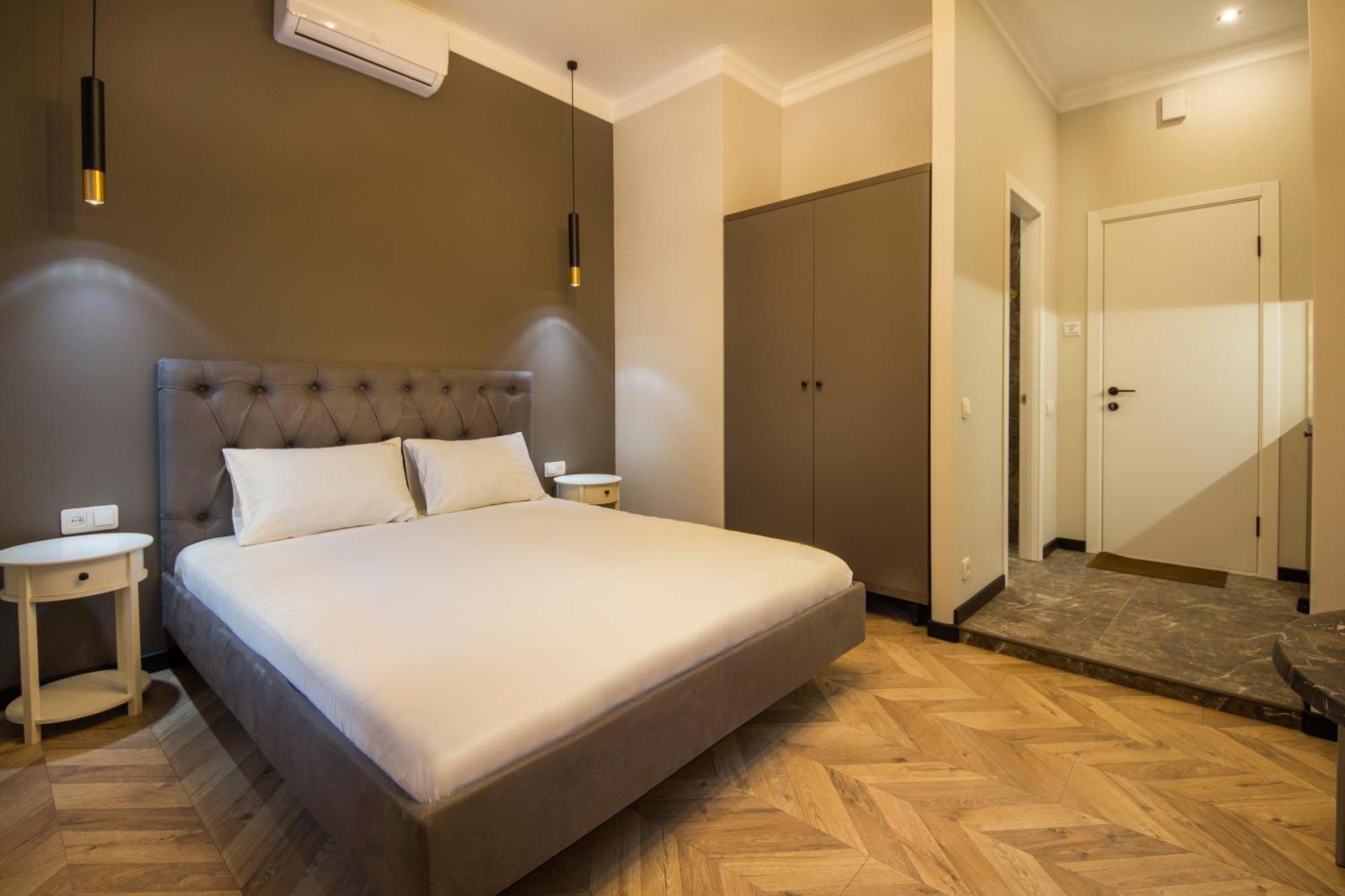 Self Check-In Apartments Maidan Area Kiev Buitenkant foto