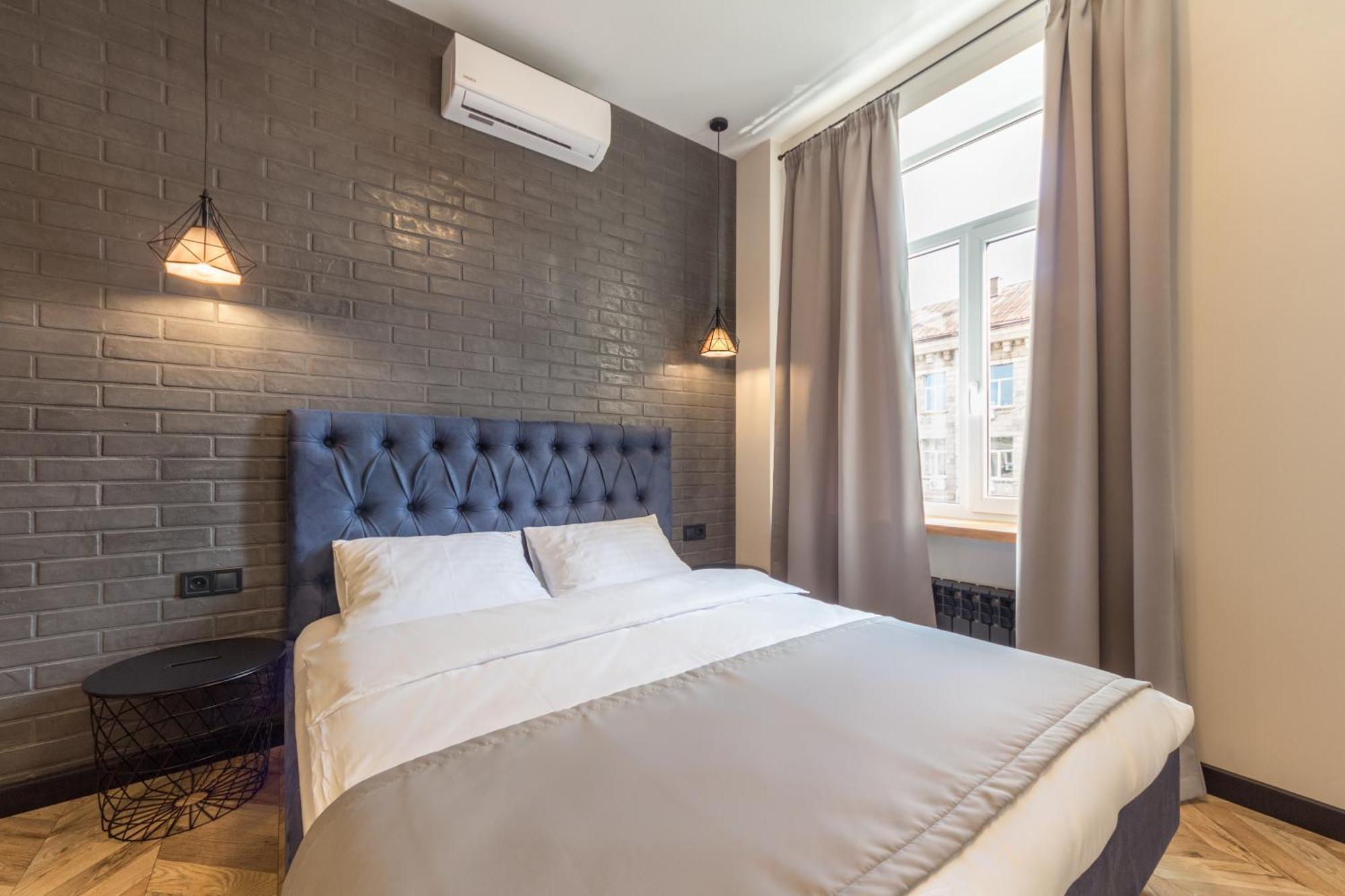 Self Check-In Apartments Maidan Area Kiev Buitenkant foto