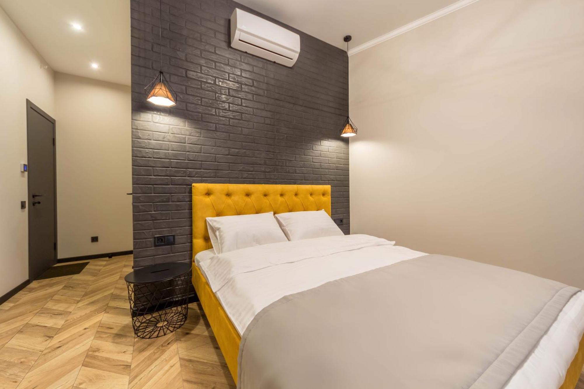 Self Check-In Apartments Maidan Area Kiev Buitenkant foto
